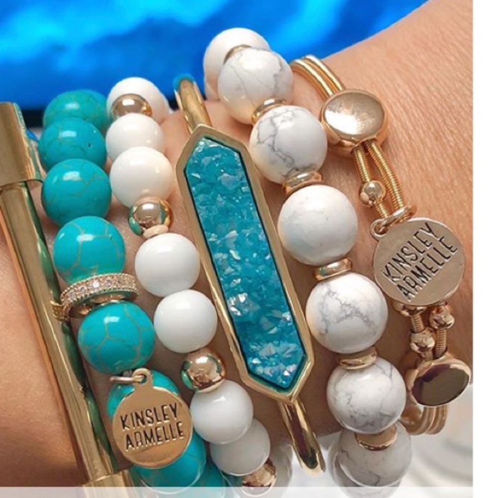 NEW Kinsley Armelle Bar Bracelet - Picture 4 of 6
